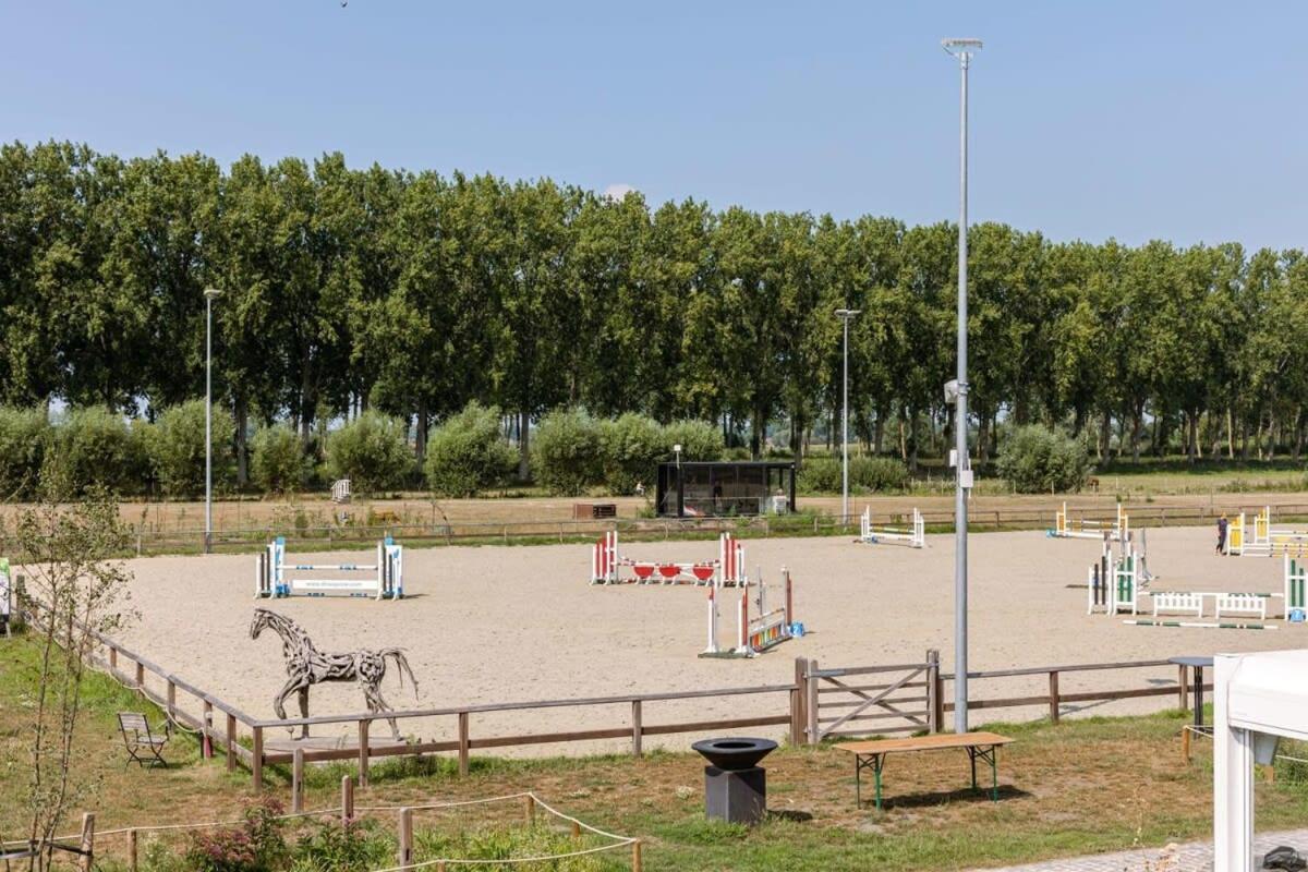 Huswell - Nadia - Family Room At Ranch "De Blauwe Zaal" Bruges Exterior foto