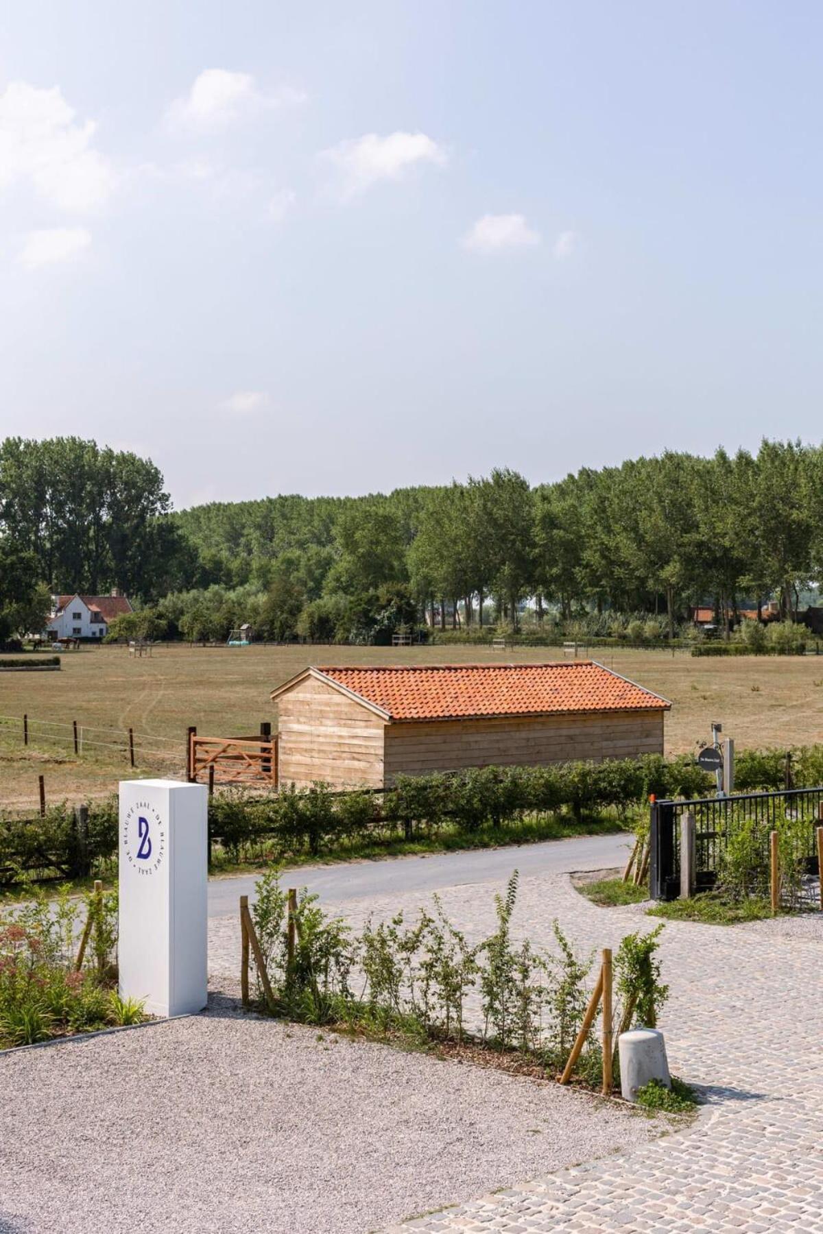 Huswell - Nadia - Family Room At Ranch "De Blauwe Zaal" Bruges Exterior foto